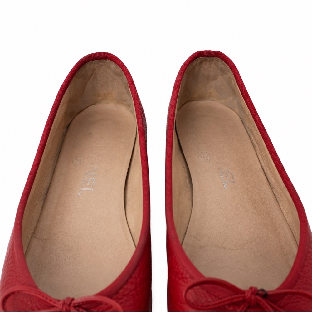 CHANEL CC Red Quilted Leather Ballet Flat with Bow - Picture 3 of 5